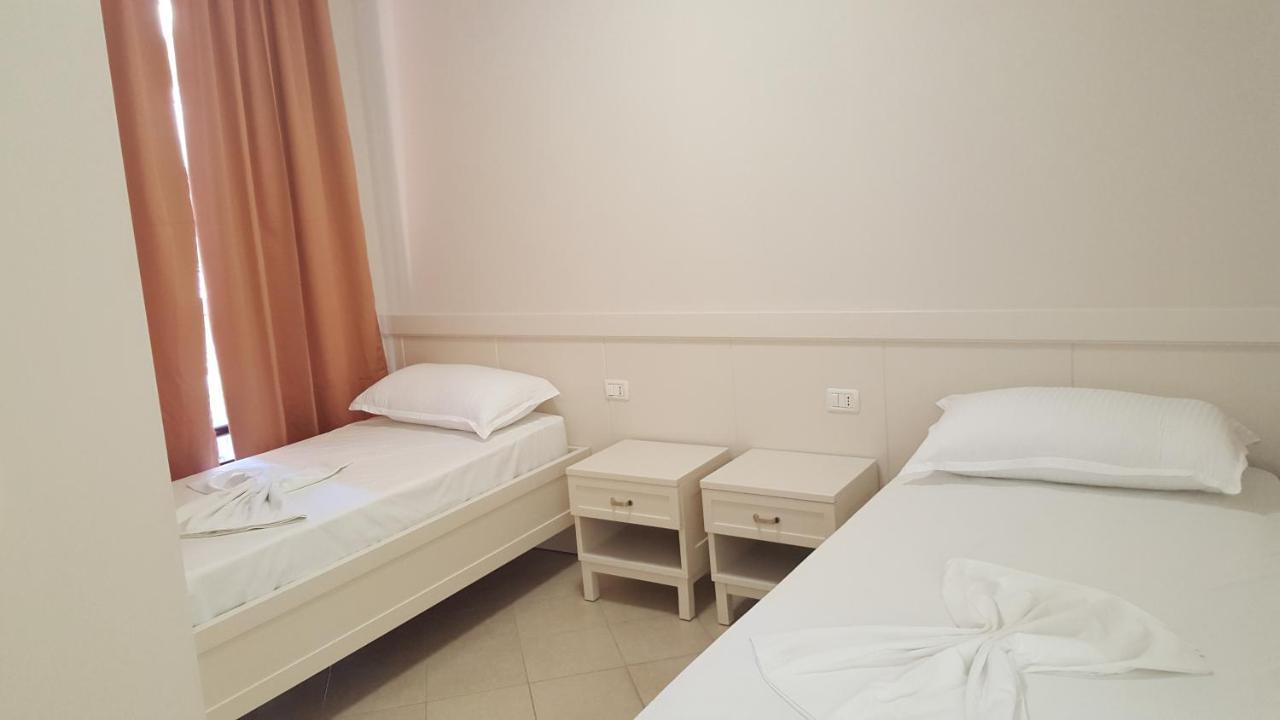 Joel Residence Durres Bagian luar foto