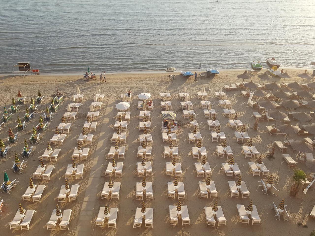 Joel Residence Durres Bagian luar foto